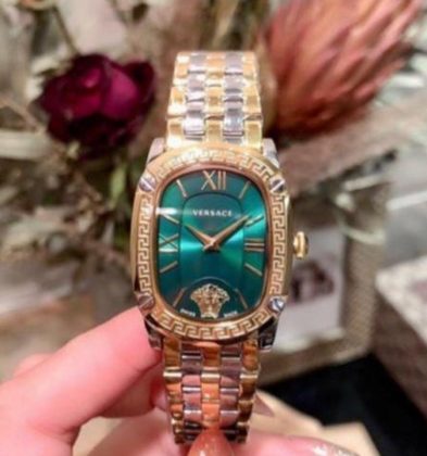 VERSACE